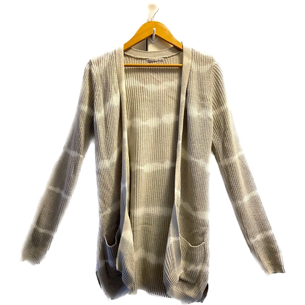 💕 Women’s Kaily K long sleeve very comfy tan striped sweater in size sma…